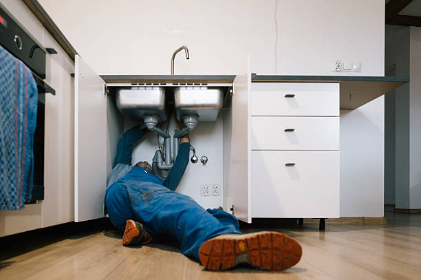 Professional Leak Detection technician working in Peru, IN
